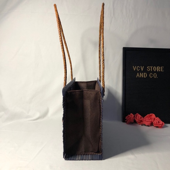 NWOT Colori Blue Wooden Bamboo Purse - Picture 4 of 13